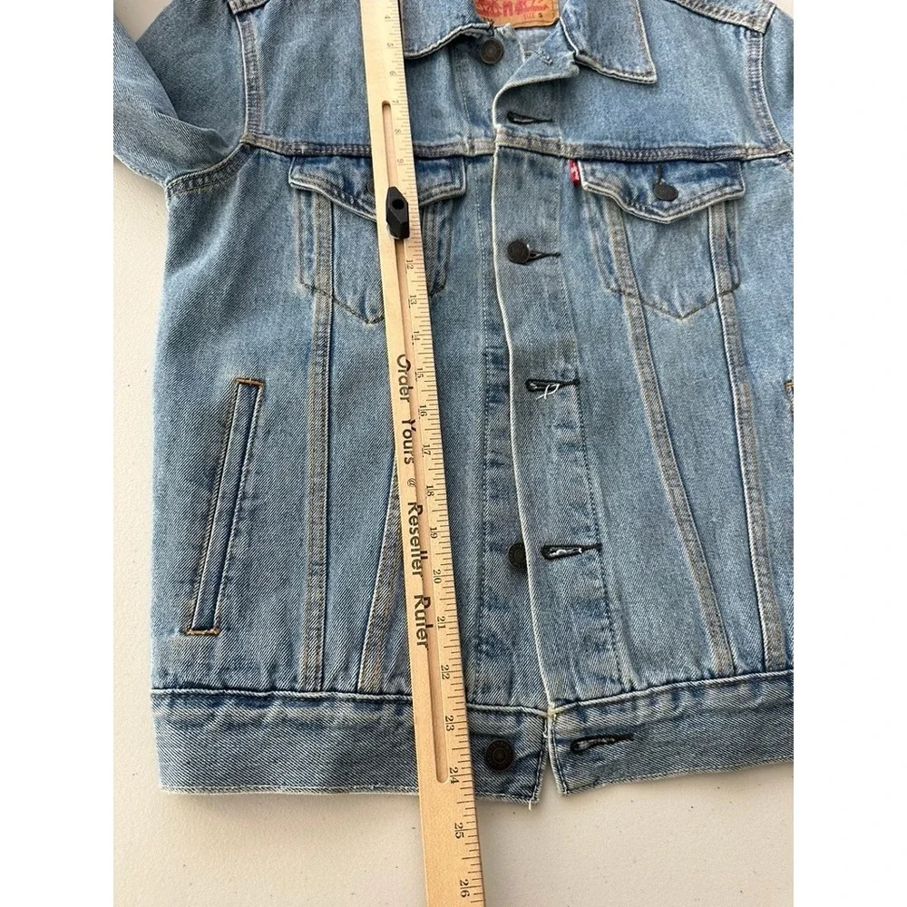 Levis Mens Denim Trucker Jacket S Light Wash Blue Cotton Jean Coat 72334